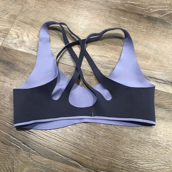 2/70$ Lululemon Light Strides Bra - Picture 8 of 12